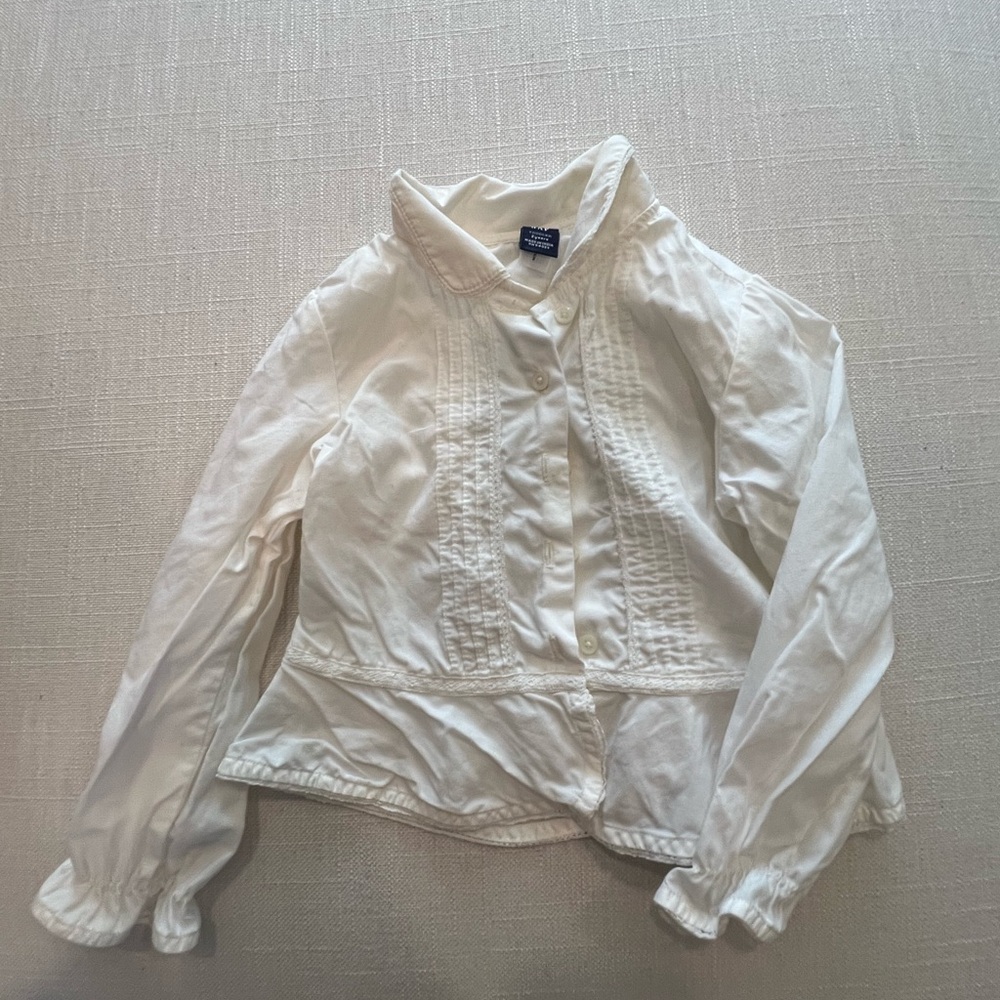 White dress shirt